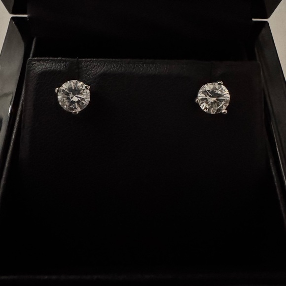 Genuine ✅ 1.04 ctw Natural Diamond Earrings✨ - Picture 6 of 14